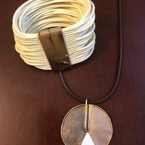 70s Style Necklace & Bracelet Set